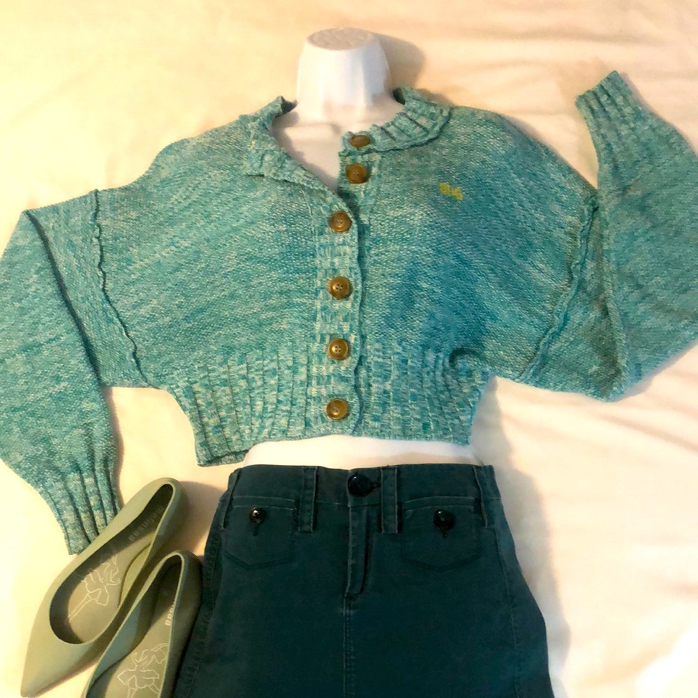 BDG Urban Outfitters Cropped Sweater Size Medium